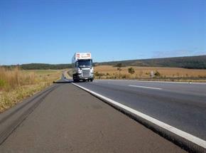Demanda por transporte rodoviário de cargas no Brasil tem melhor nível desde março