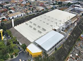 Marcas de construção da CNH Industrial retomam produção na fábrica de Contagem
