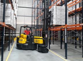 Retrak Empilhadeiras fortalece pós-venda com uso de tecnologia