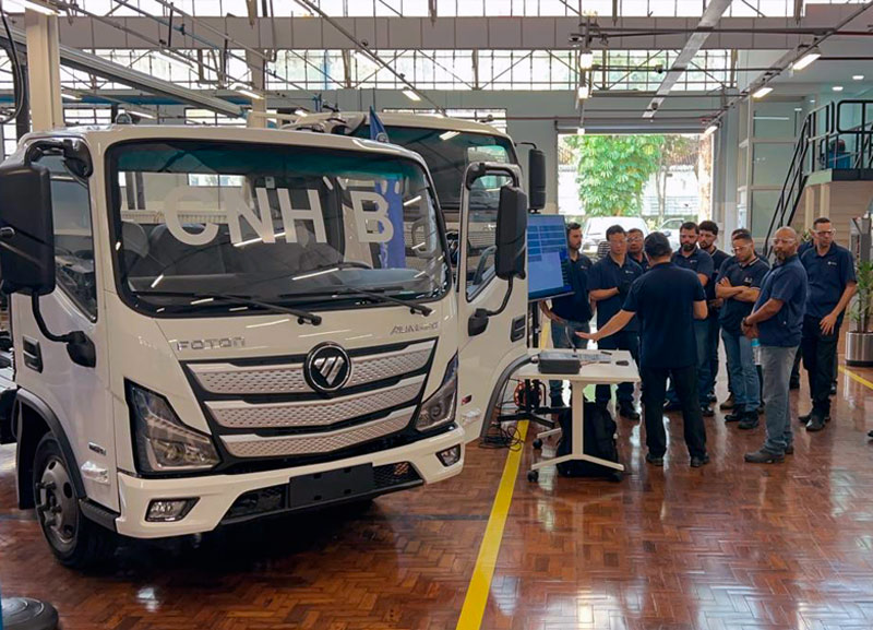 Foton treina reparadores em parceria com o SENAI