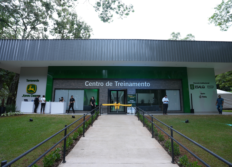 John Deere inaugura Centro de Treinamentos em Piracicaba