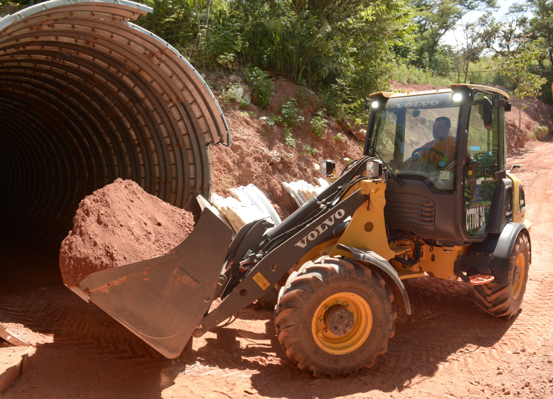 Construtora mineira utiliza máquinas Volvo elétricas com design compacto na construção de túneis