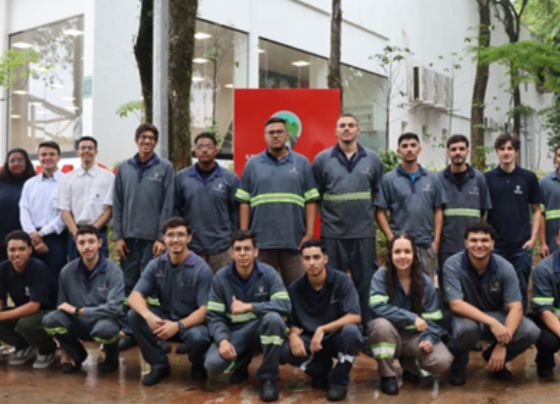 Vamos forma 22 jovens técnicos em mecânica