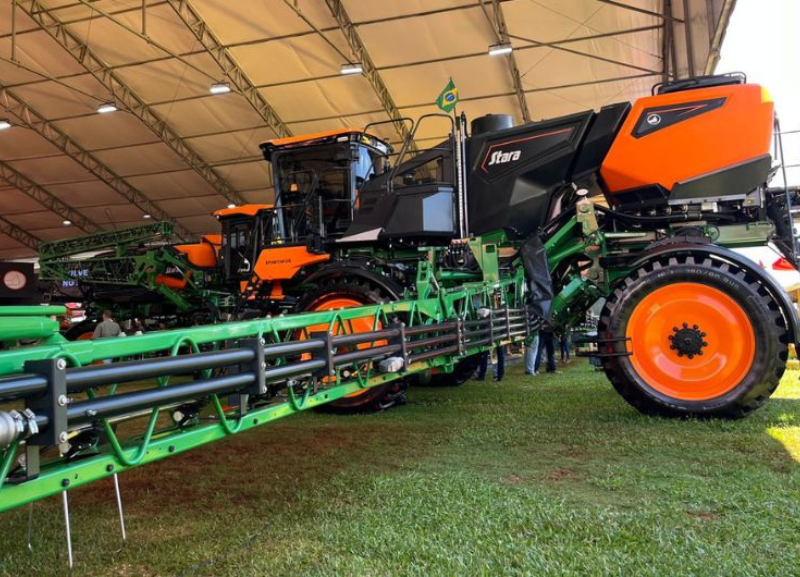 Stara apresenta máquina multifuncional Spartakus no Show Rural