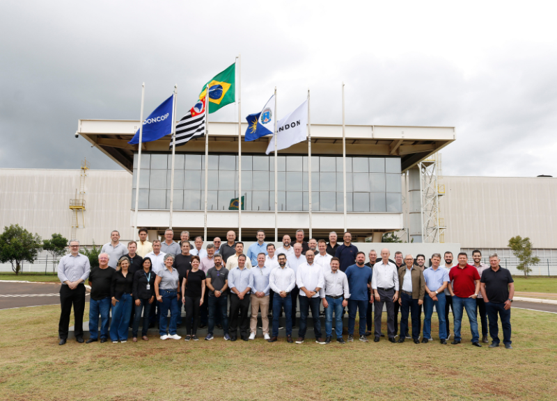 Randon promove encontro com rede de distribuidores