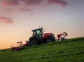 Massey Ferguson anuncia linha de tratores da série MF8S