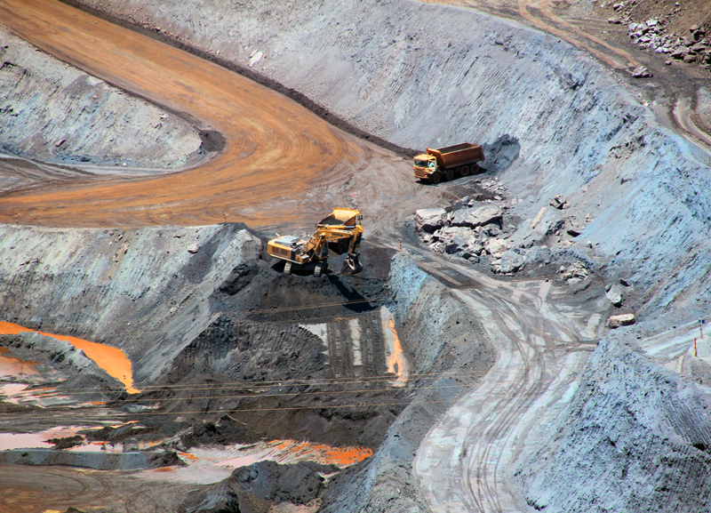 Mineração tem cenário favorável de negócios, diz estudo
